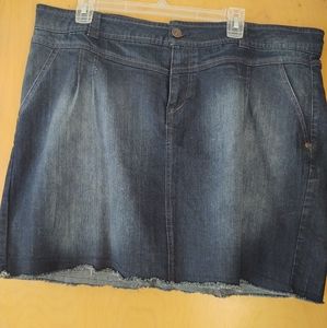 Denim mini skirt 16W
